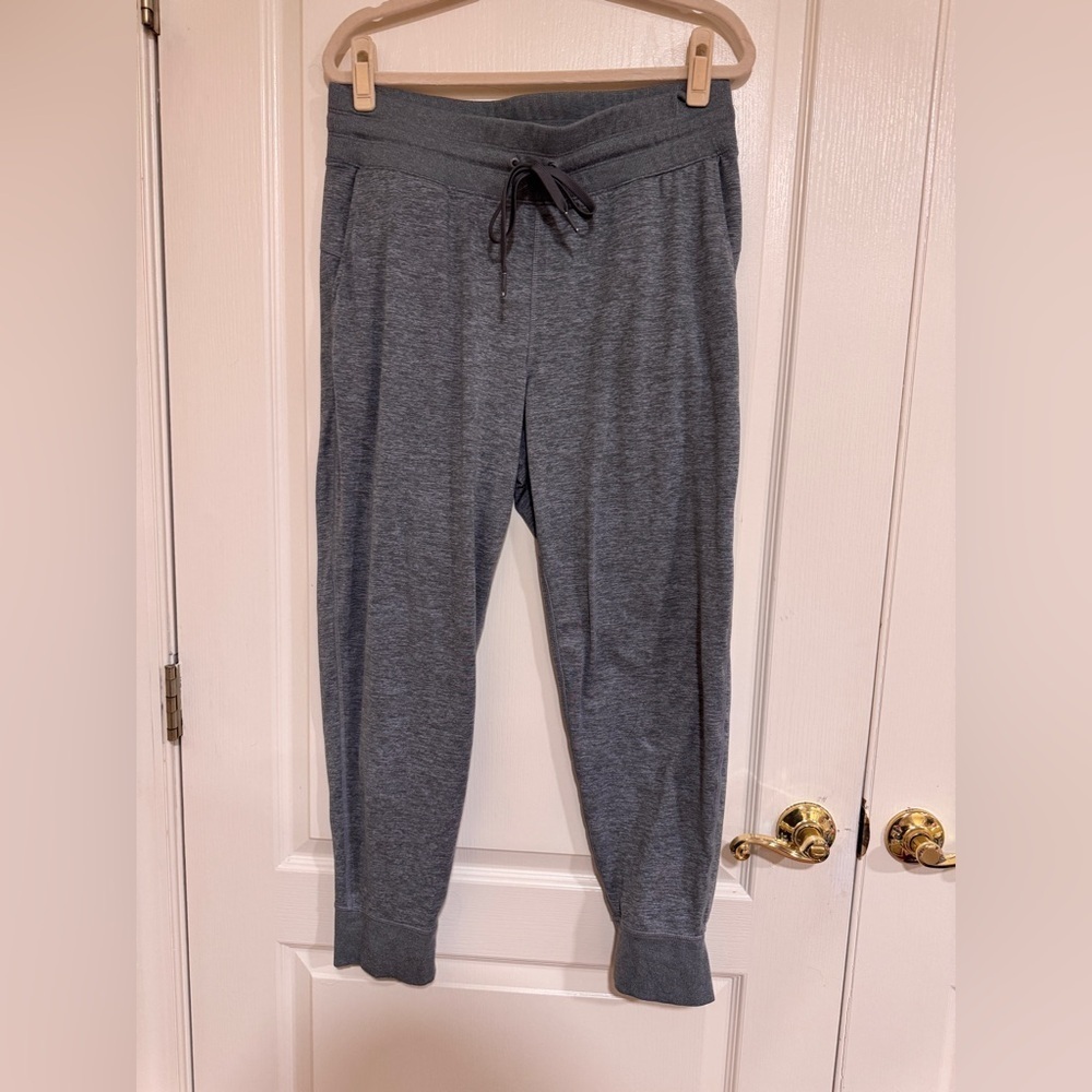 American eagle grey joggers​​​​